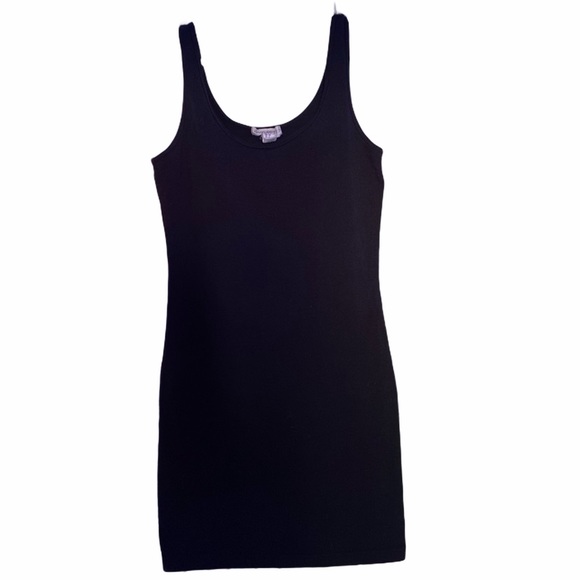 Forever 21 Dresses & Skirts - Forever 21 Black Tight Short Dress!!